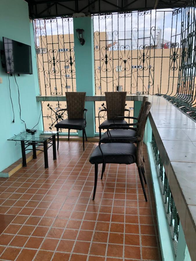 马尼拉The Mansion - Backpackers Near Airport公寓 外观 照片